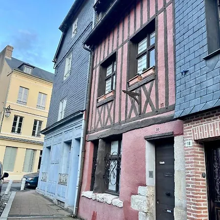 Mon Petit Patio Honfleur